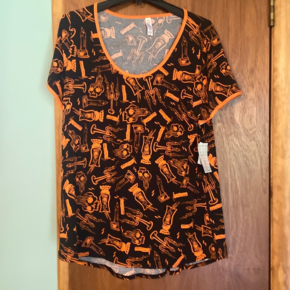 Lula roe classic Halloween tee